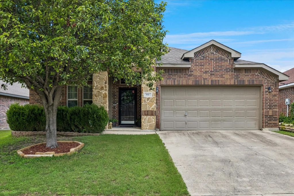 841 Reveille Road, Fort Worth