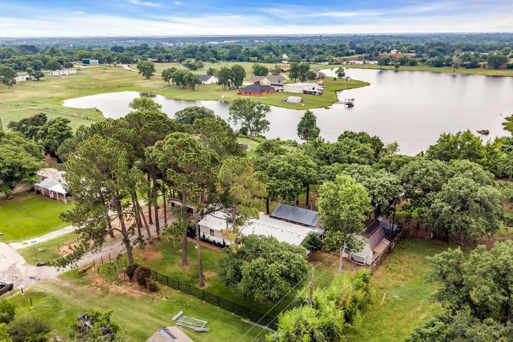 6000 Tranquility Drive, Fort Worth