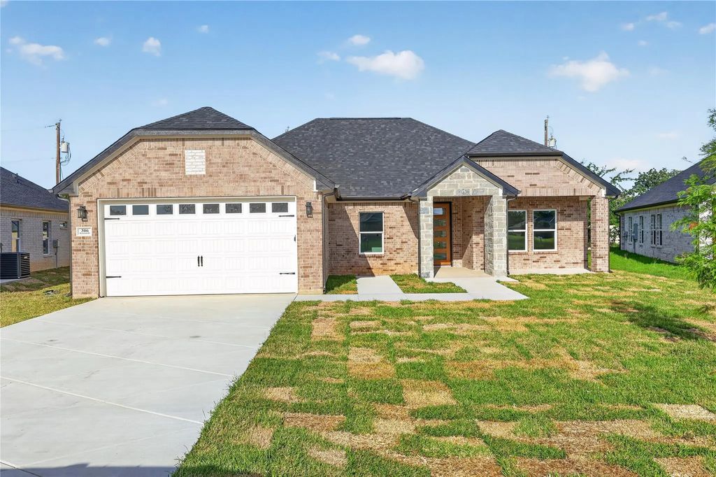 306 Backlash Drive, Gun Barrel City