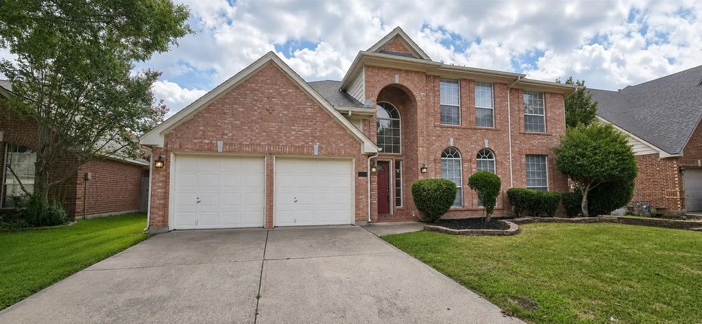 5725 Champion Court, Arlington