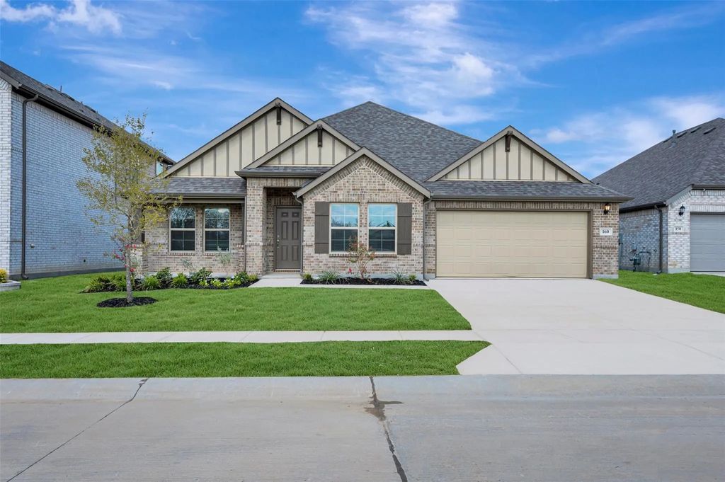 160 Hudson Lane, Justin