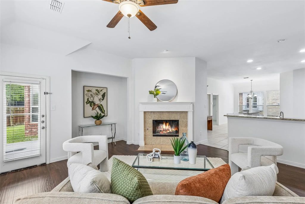 818 Water Oak Drive, Allen