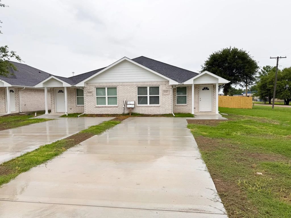 200 N Dallas Street 114, Rice