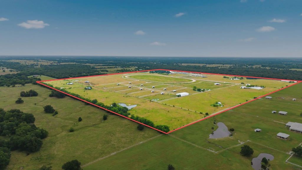 4509 Diamond D Road, Lone Oak