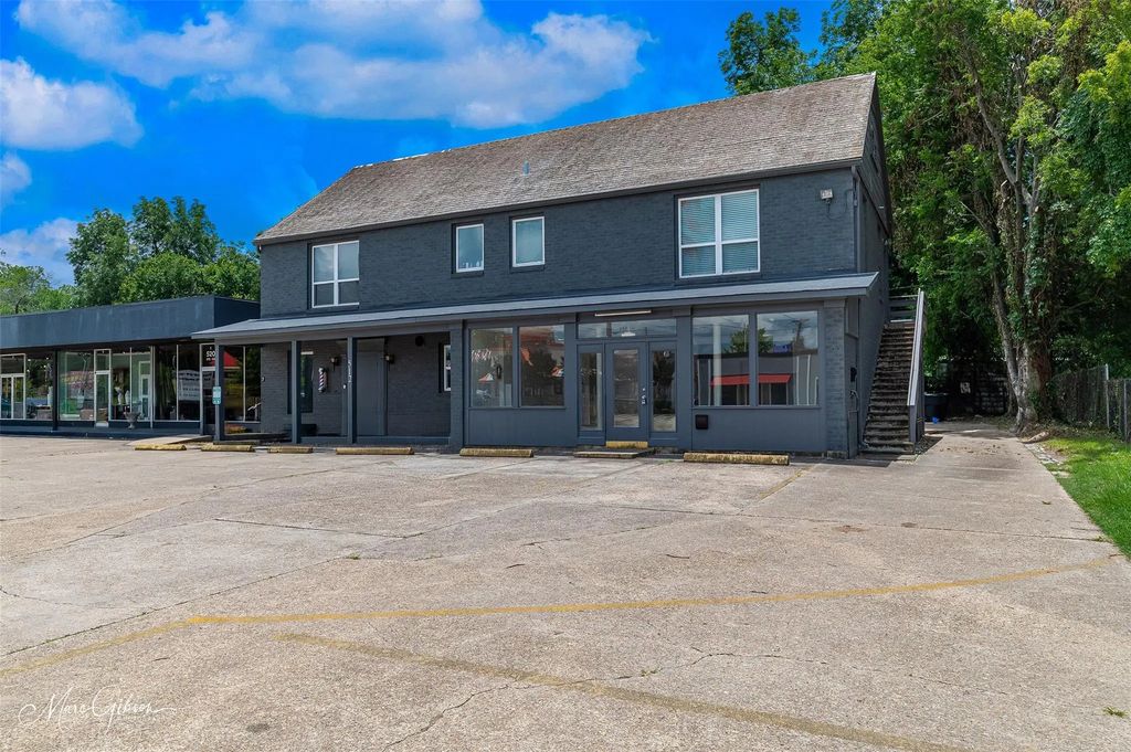 512 E Kings Highway A, Shreveport