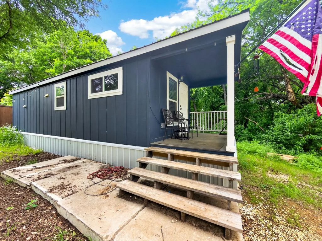 761 Paxton Road, Gunter