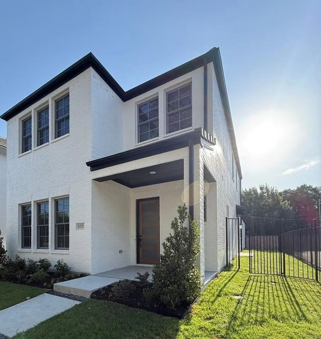 105 Magnolia Lane, Westworth Village