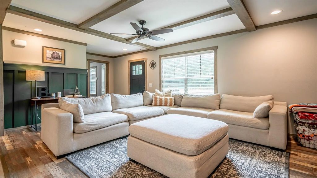 4501 Rhea Road, Granbury