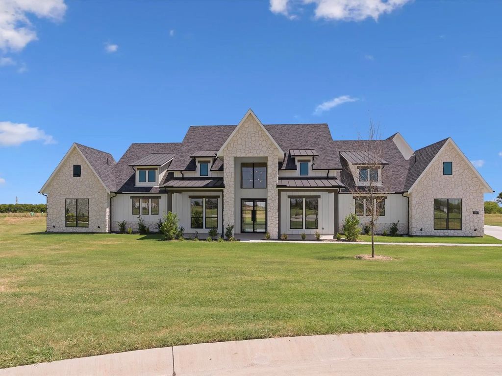 704 Cambridge Court, Nevada