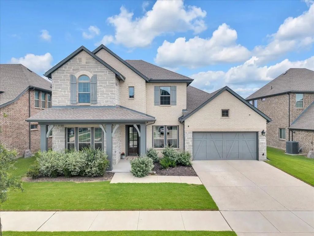 1808 Cedar Bluff Parkway, Mansfield