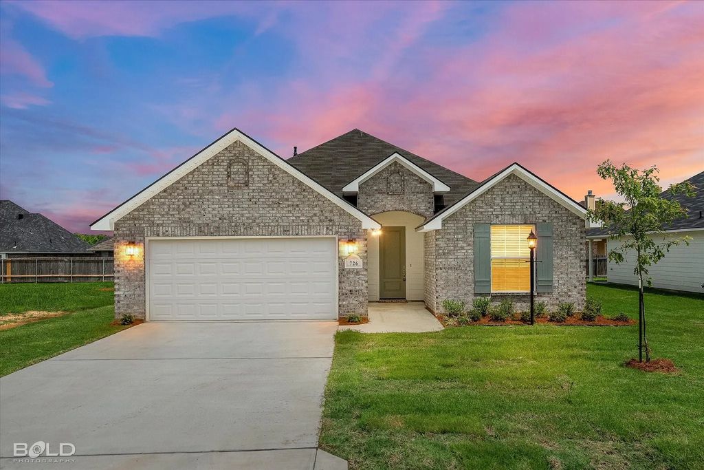 726 Bianca Street, Haughton