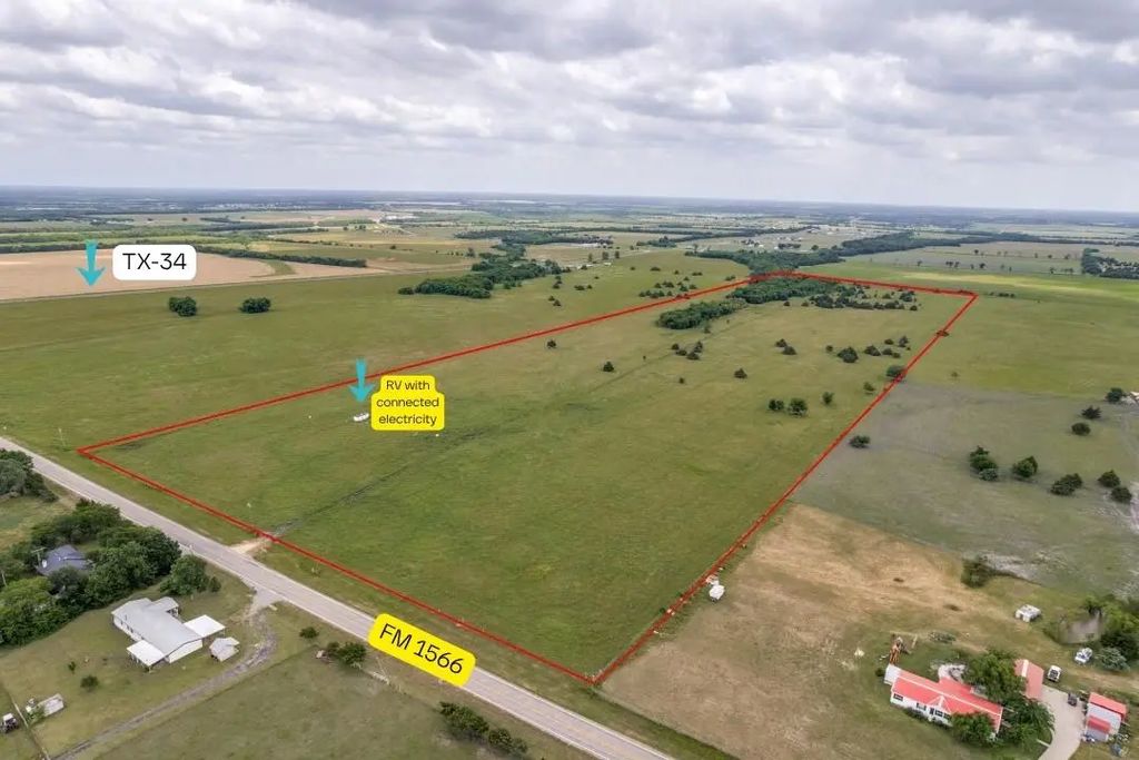 325 Fm 1566 W, Wolfe City