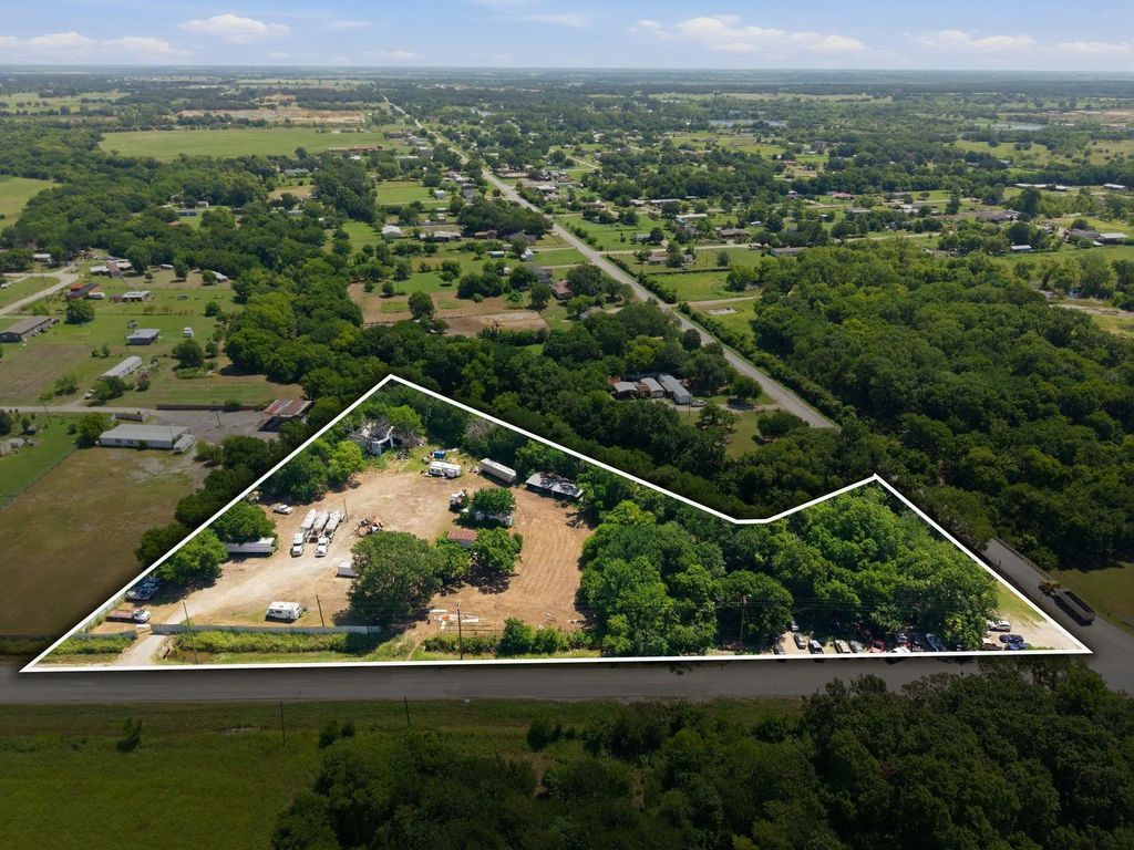 3212 Bilindsay Road, Combine