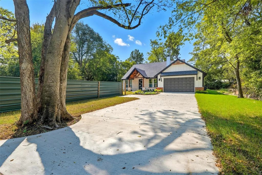 330 Mlk Drive, Sulphur Springs
