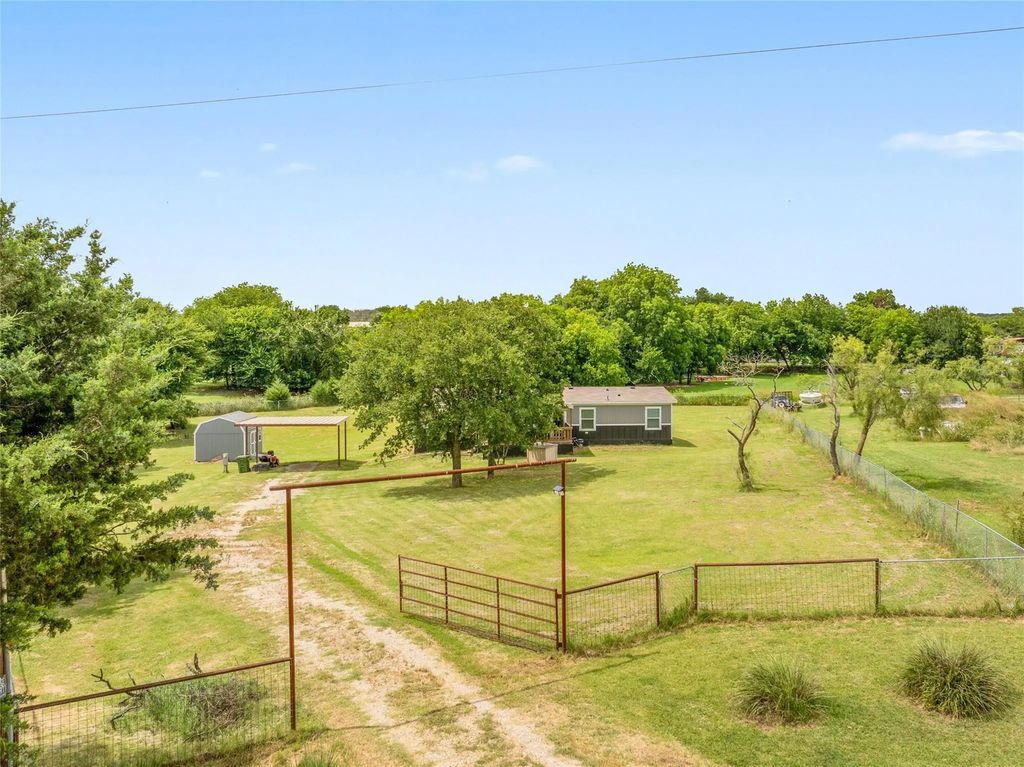 514 Blue Sky Court, Springtown