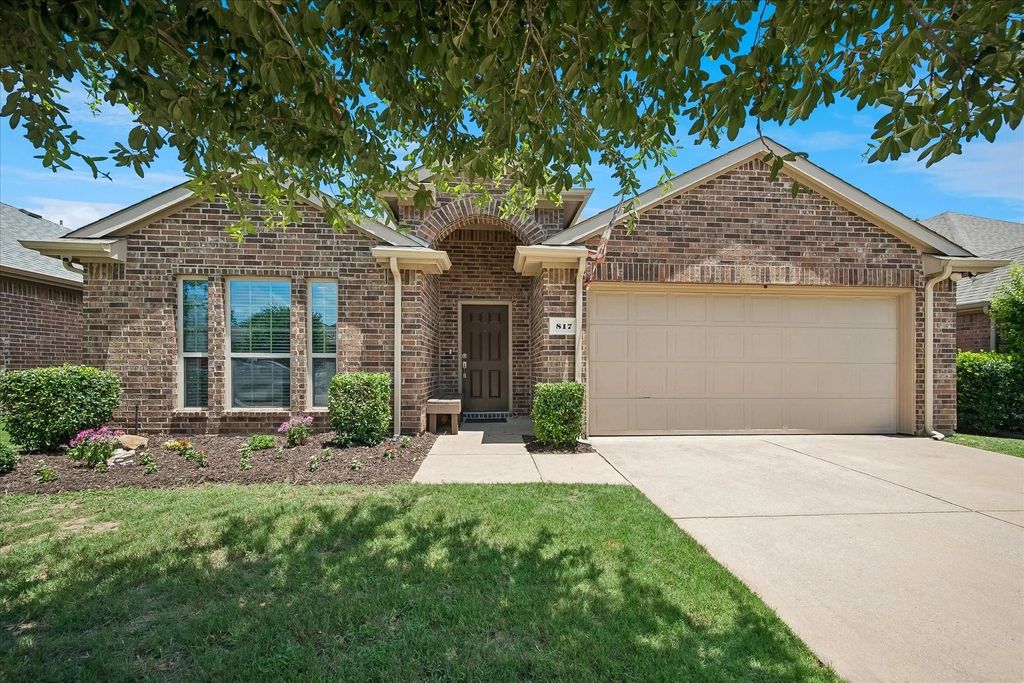 817 Hazels Way, Anna