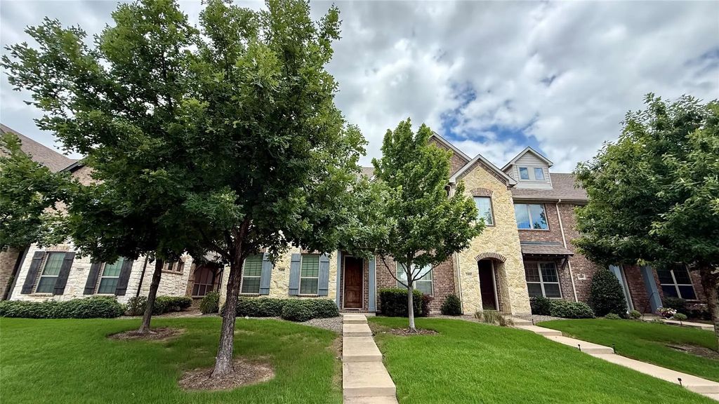 2408 Jameson Lane, McKinney