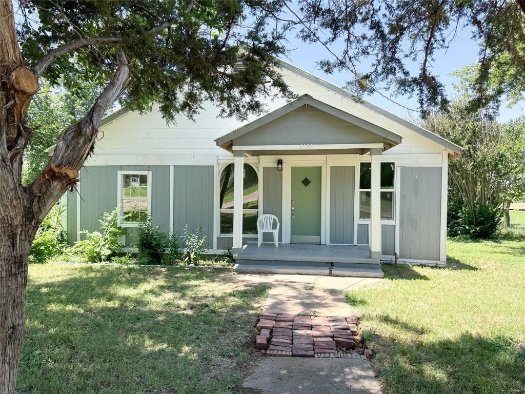 1402 Avenue A, Cisco