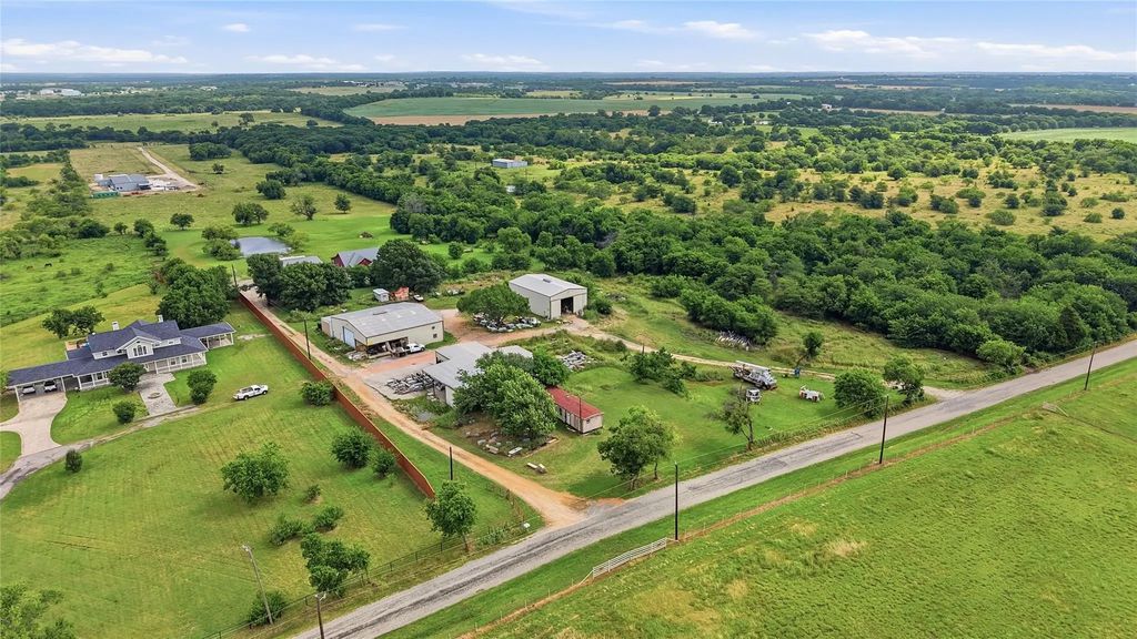 823 Higgins Road, Sherman