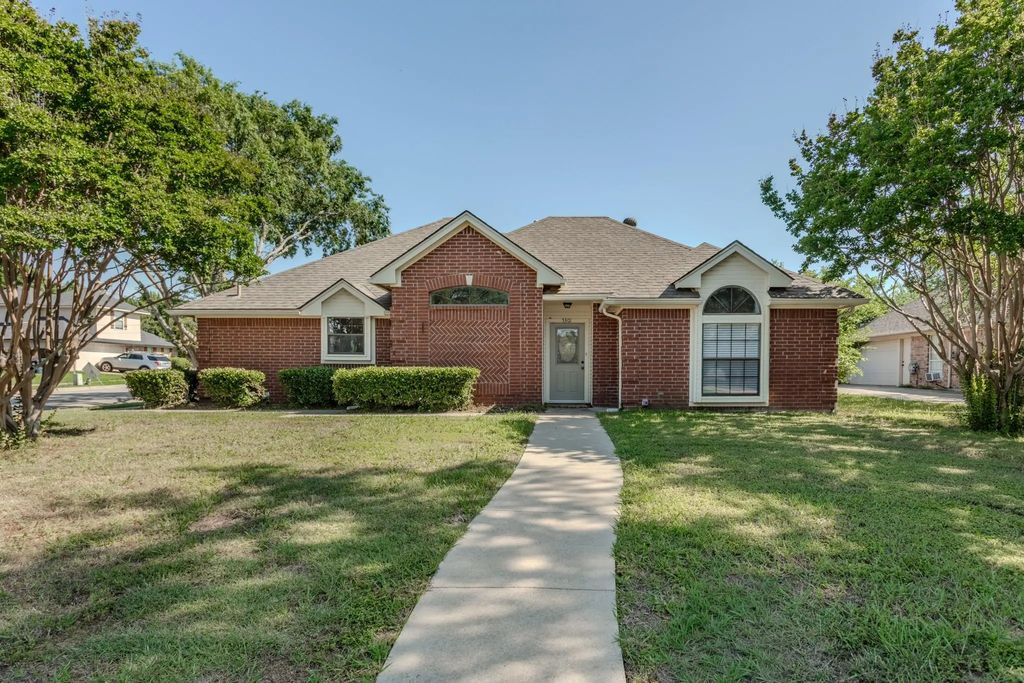 5301 Tartan Circle, Denton
