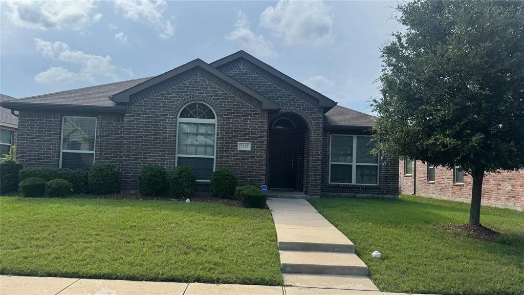 2122 Fair Weather Drive, Lancaster