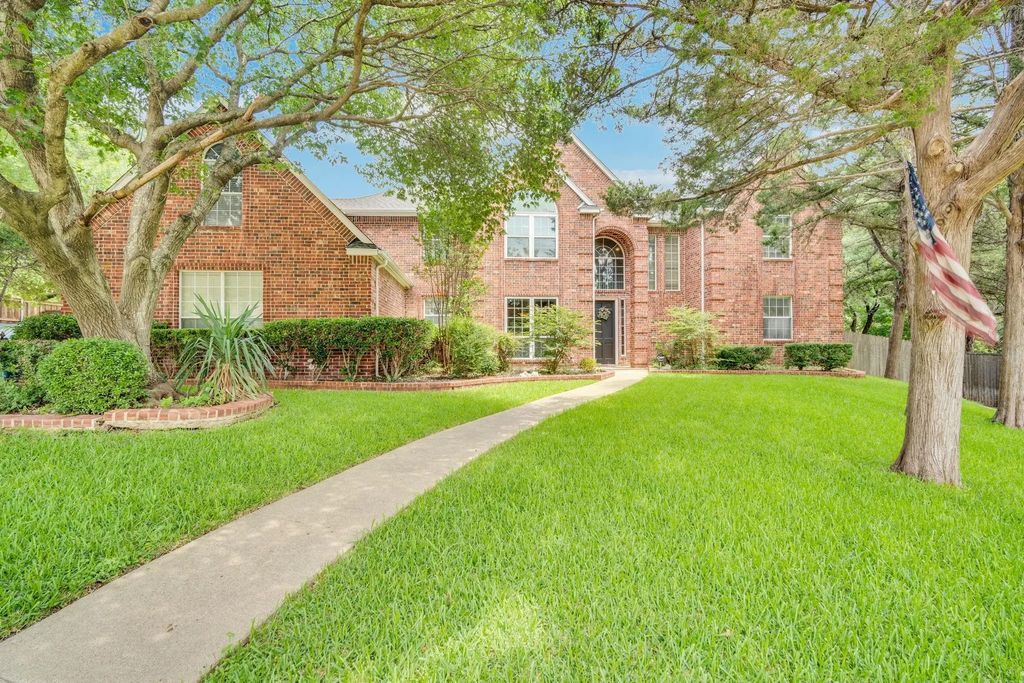 1907 Timber Ridge Court, Cedar Hill