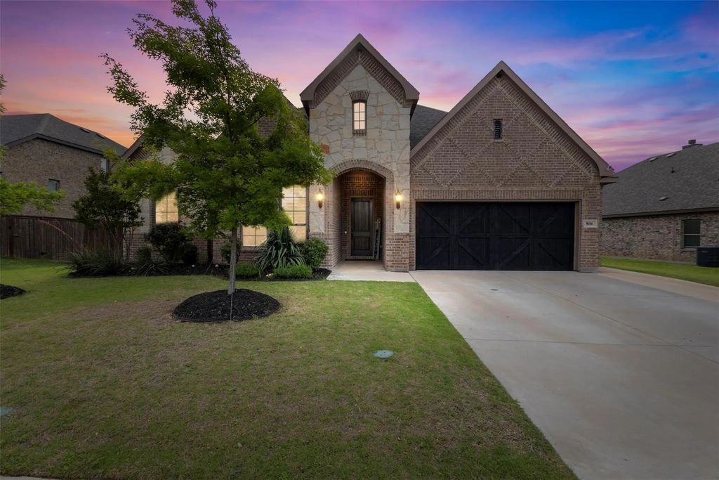 806 Summer Grove Drive, Midlothian