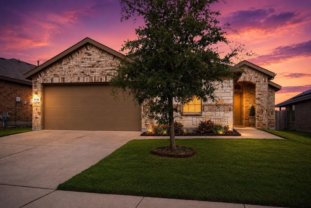 9736 Snowbell Lane, Fort Worth