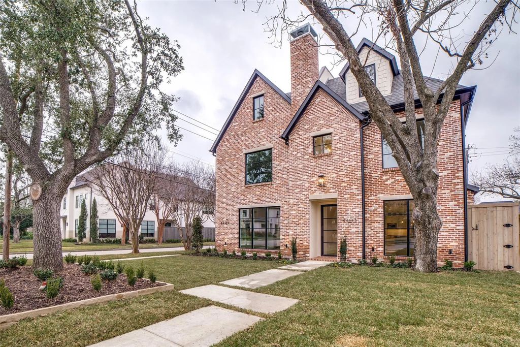 4403 Glenwick Lane, University Park