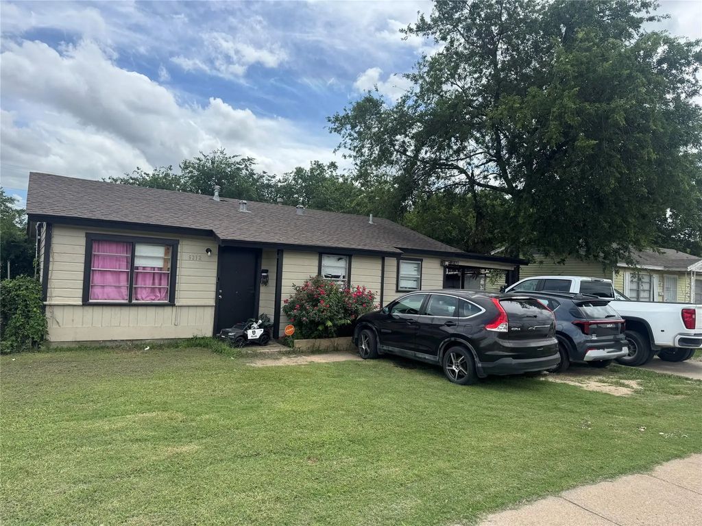 5212 E Berry Street, Fort Worth
