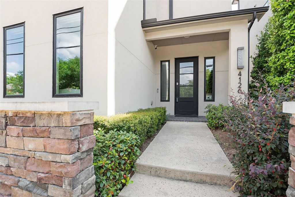 4126 Entrada Way, Dallas