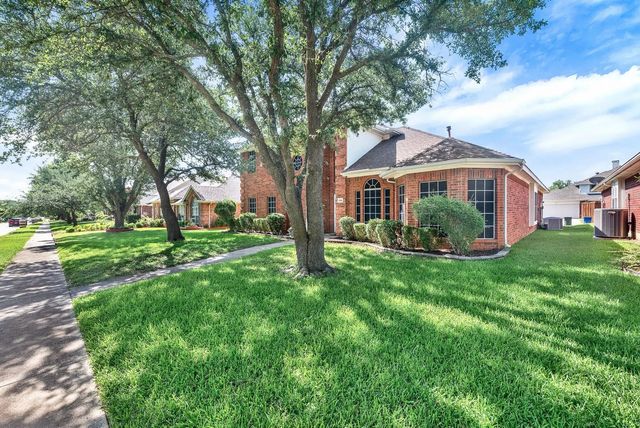 706 Green Apple Drive, Garland