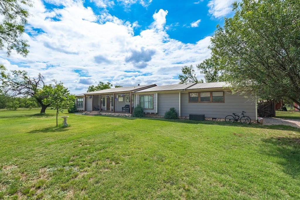 7144 County Road 487, Merkel