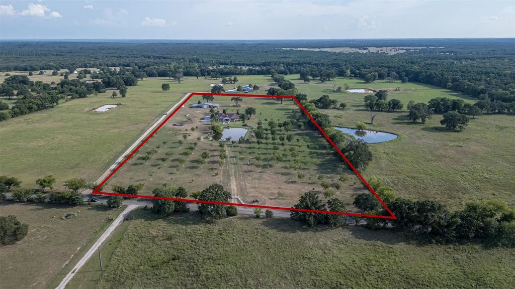 4699 County Road 1600, Alba
