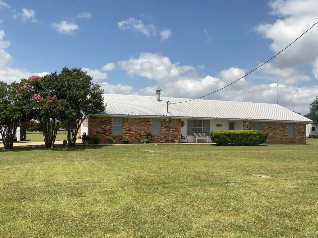 14261 Wortham Bend Road, China Spring