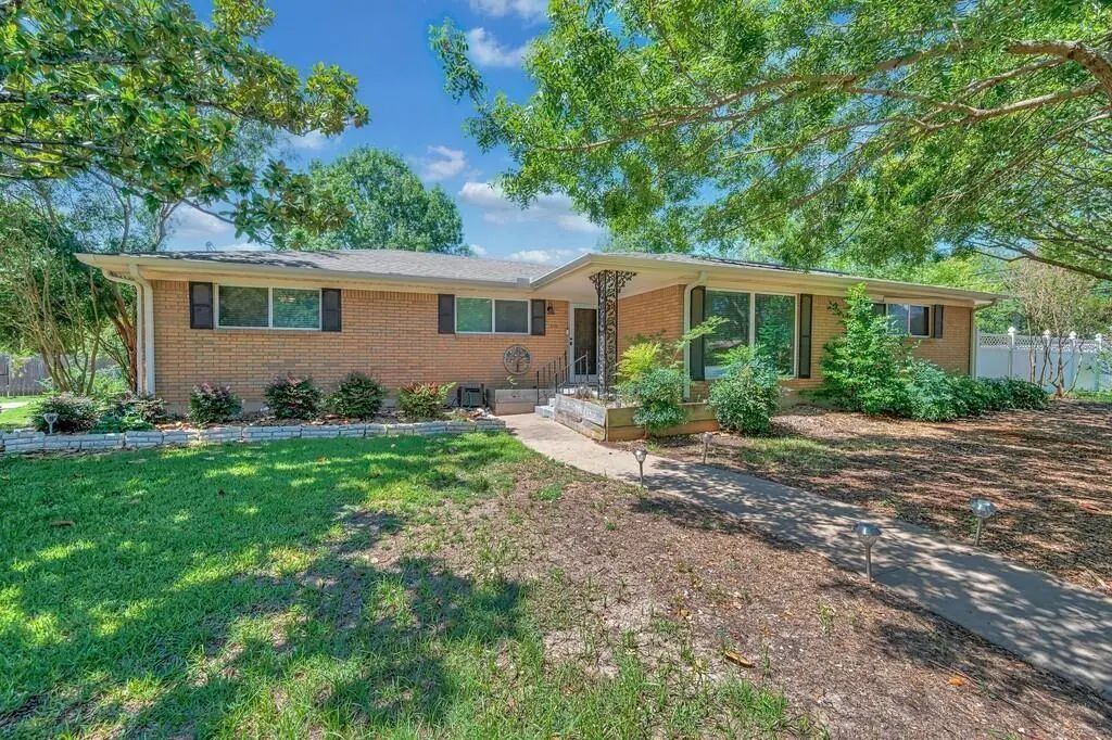 1732 Hilltop Drive, Waco