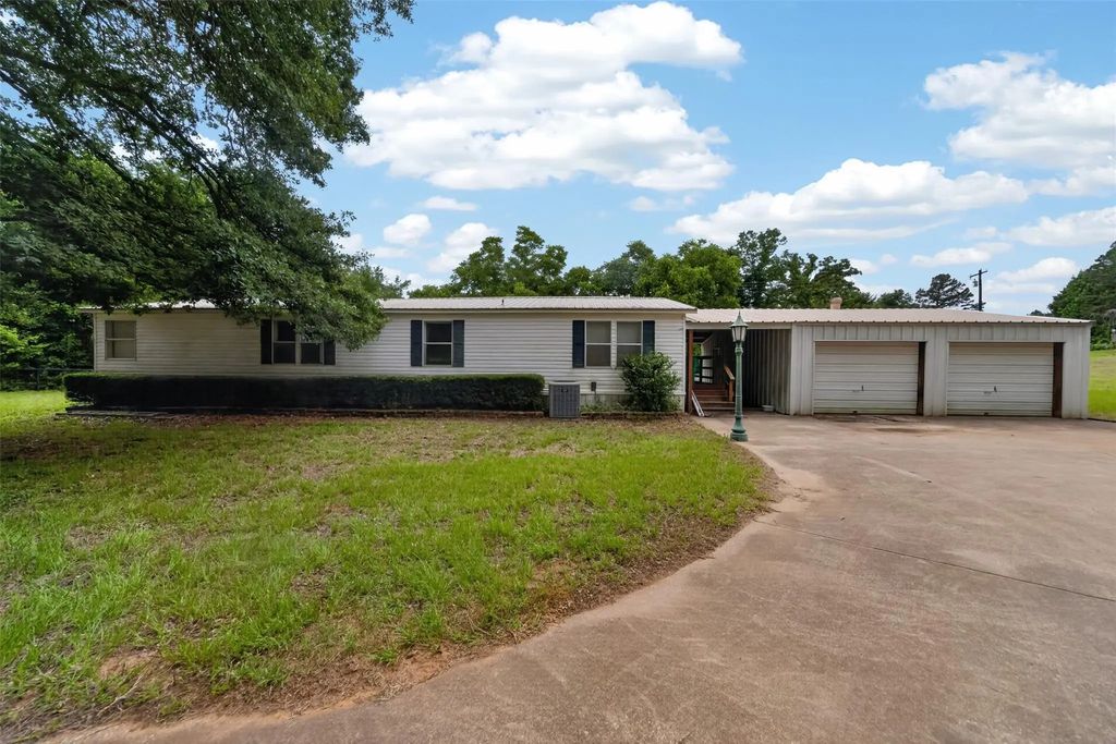 13314 County Road 4336, Larue