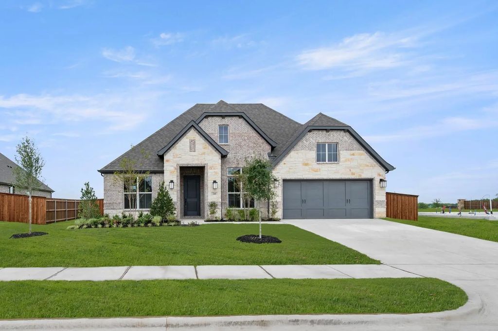 241 Pine Leaf Trail, Waxahachie