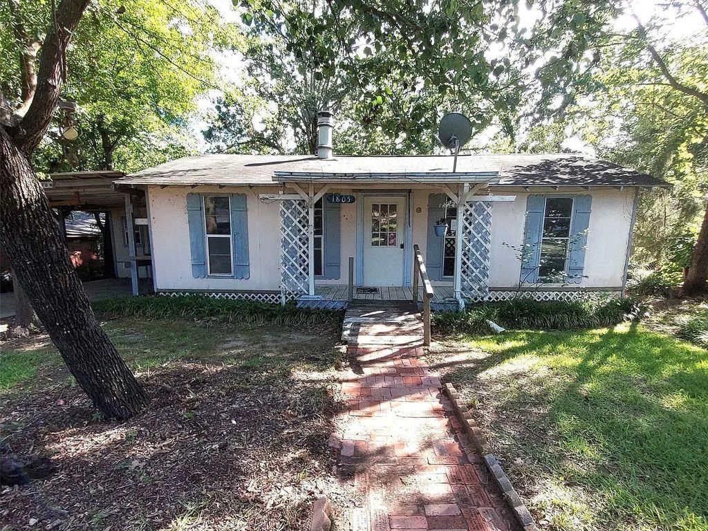 1805 Cherokee Trace, Tool