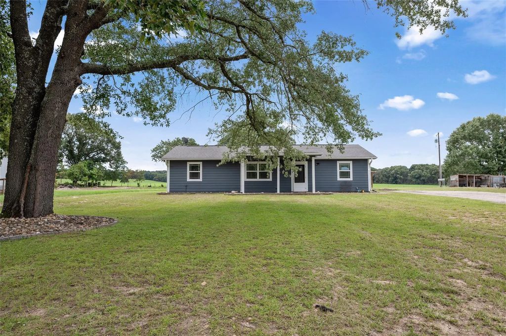 821 County Road 3245, Quitman