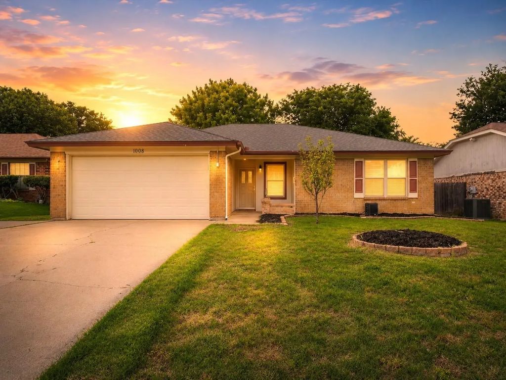 1008 Green Ridge Terrace, Saginaw
