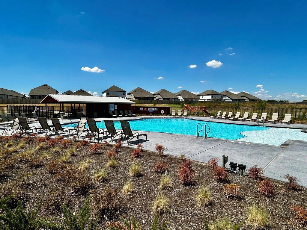 9917 Voyager Lane, Fort Worth