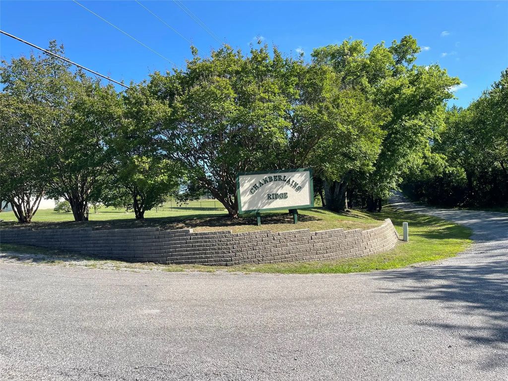 52 Quail Run Road, Sherman