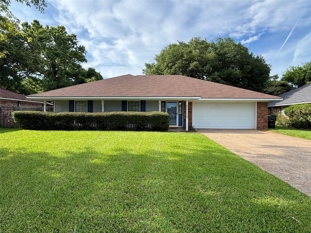 2527 Spruce Drive, Bossier City