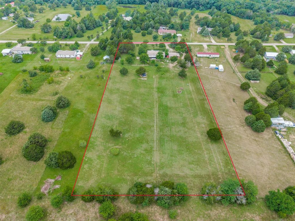 130 Meadowview Lane, Point