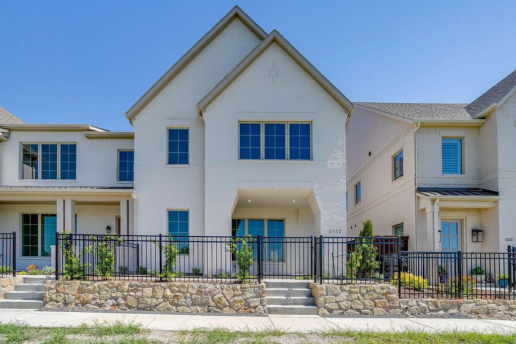 13833 Carnegie Drive, Fort Worth