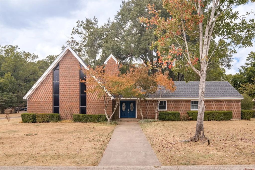 401 N Main Street, Bogata