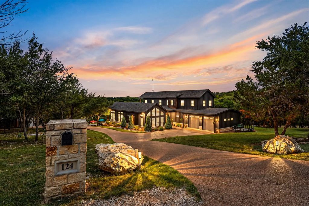 124 Bluffview Circle, China Spring