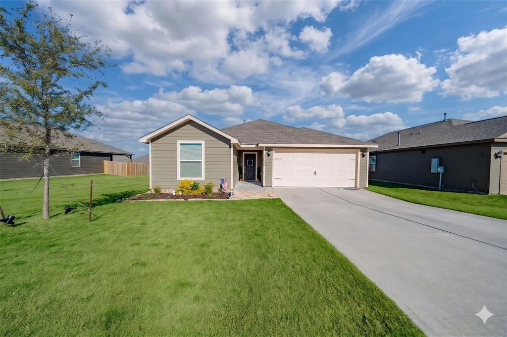 13608 Beaverhead Street, Ponder