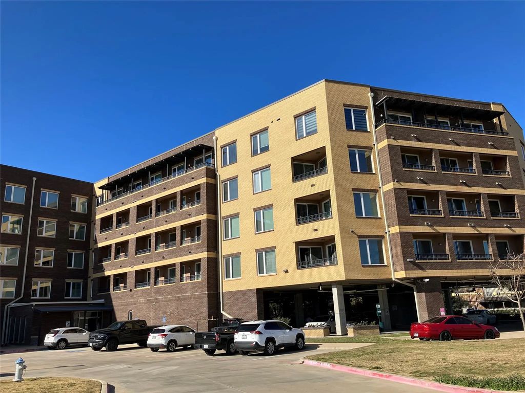 1220 W Trinity Mills Road 5009, Carrollton